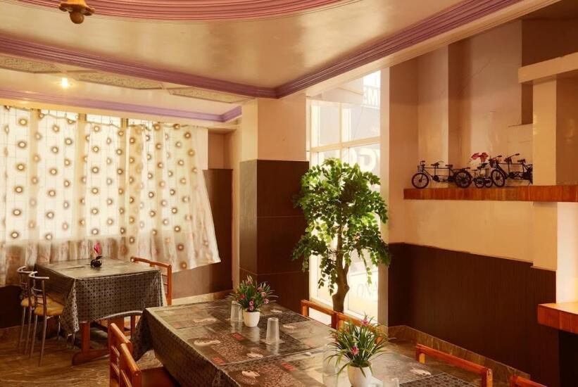 Hotel Assembly Shillong Exterior foto